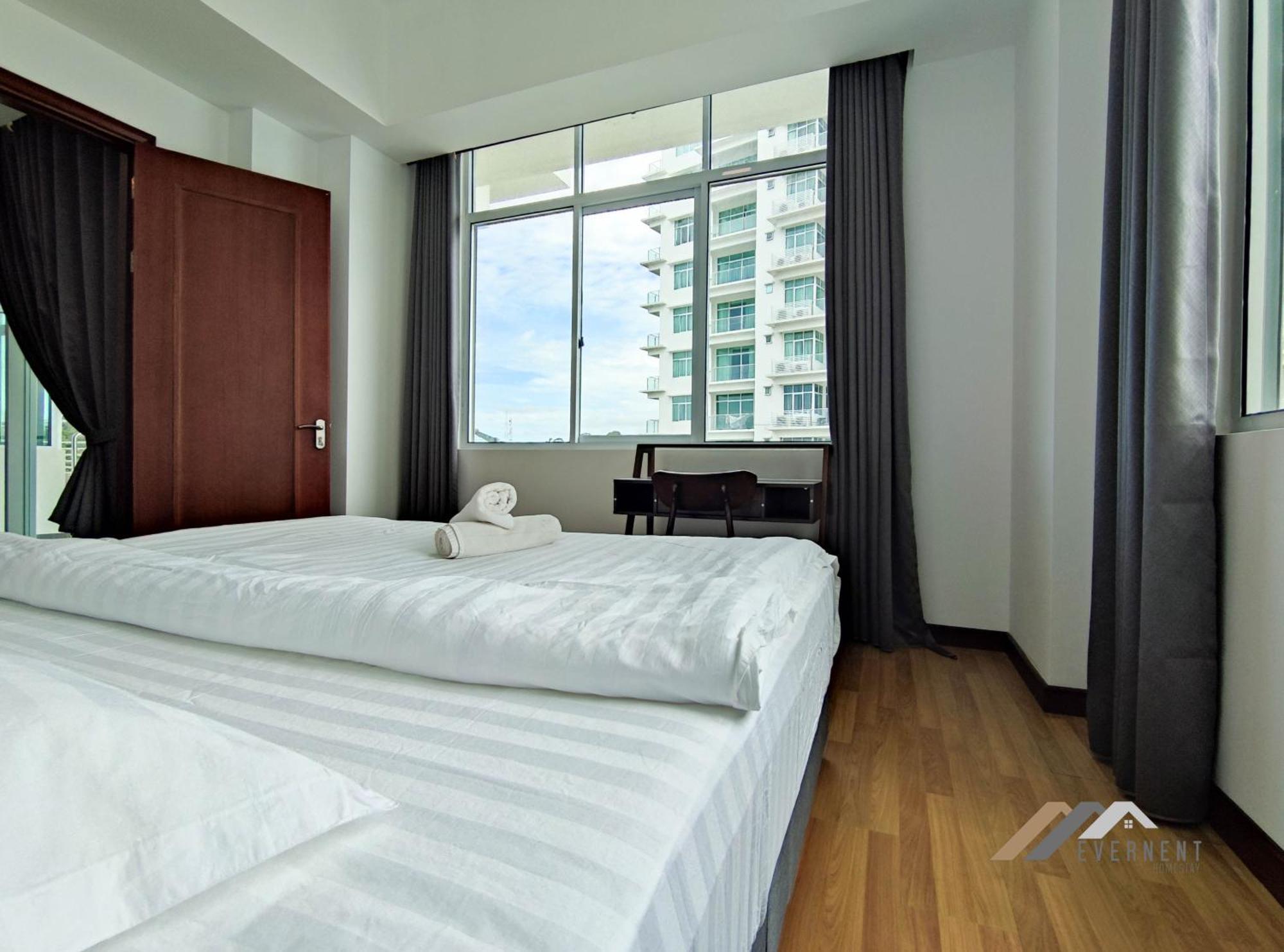 Bay Resort By Evernent Miri Exterior photo