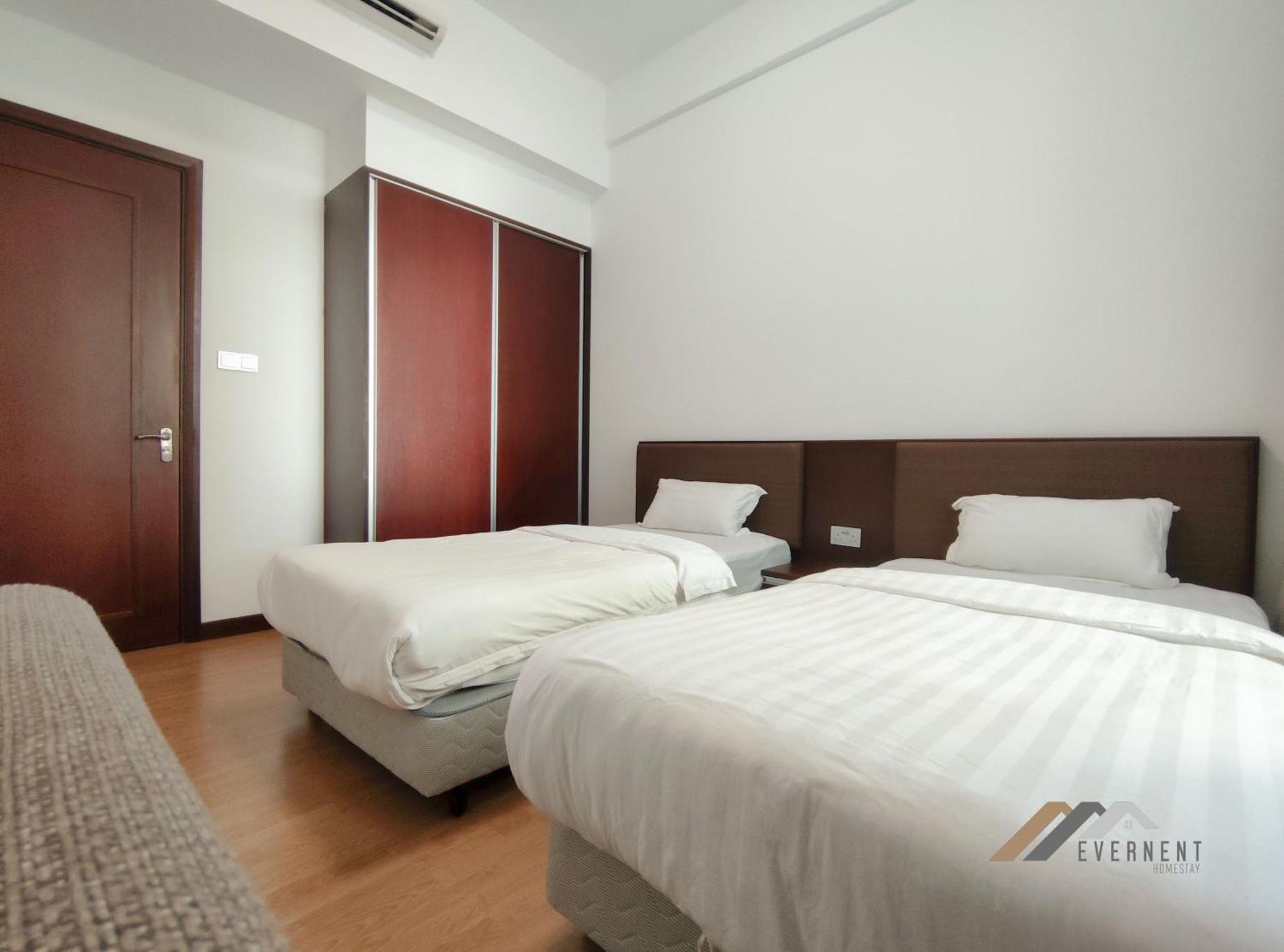 Bay Resort By Evernent Miri Exterior photo